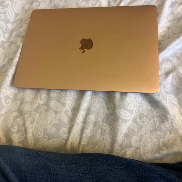 Mackbook Air 2020 M1 chip - Picture 5 of 8